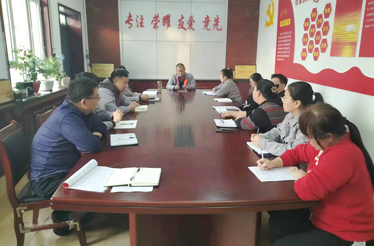 廣達(dá)勞務(wù)公司開展安全生產(chǎn)警示教育工作  稿件 圖片_副本.jpg